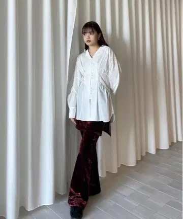 AMERI HEART GATHERED WAIST SHAVE BLOUSE