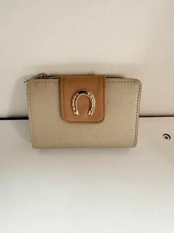 지갑 이단 접이식 말발굽