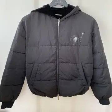 Armani Exchange 블랙 점퍼
