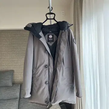 Canada Goose Mackenzie Parka 그레이