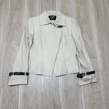 베라 자켓 베이지 가죽 더블 브레스 38 무지 캐주얼