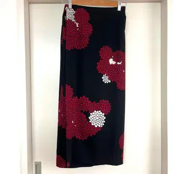 SOU SOU 꽃무늬 타이트 스커트 블랙, 빨간색, 화이트