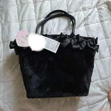 NINA'S x m petit 리본 포함 블랙 퍼 토트백