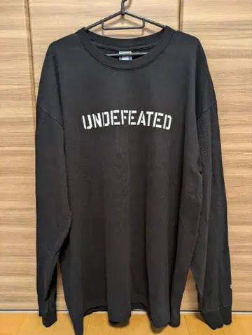UNDEFEATED 롱 T 새상품급