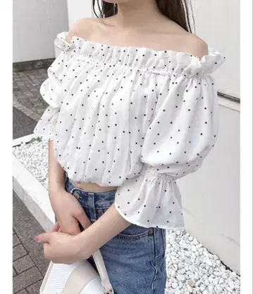 오프숄더 밑단 벌룬 블라우스