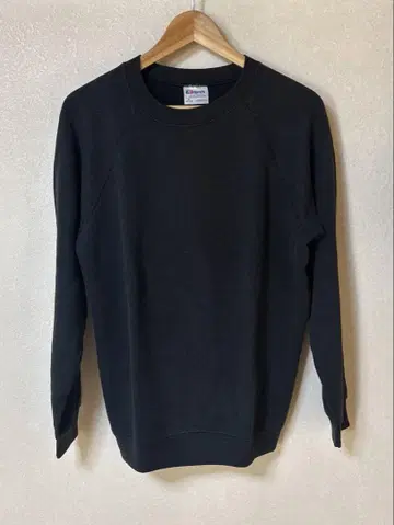 Hanes 80s 무지 맨투맨 블랙