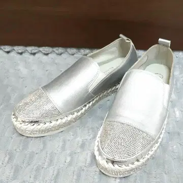 새상품급! 인기 색상 아르테미스 바이 다이애나 반짝이는 큐빅 슬립온