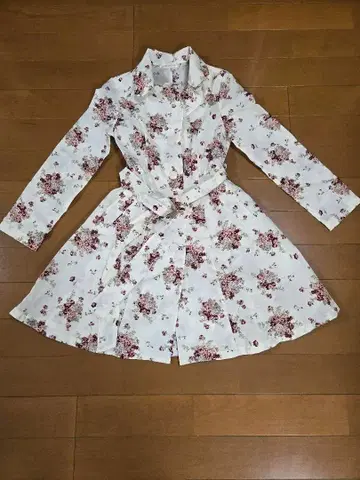 레스트로즈 레인코트 새상품급