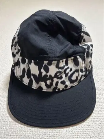 Nike DRI-FIT 레오파드 무늬 플라이 캡 S/M