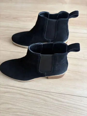 블랙 스웨이드 첼시 부츠 낮은 힐
