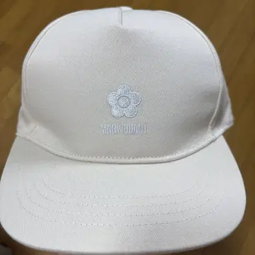 마리 퀀트 캡 아이보리 미사용 새상품