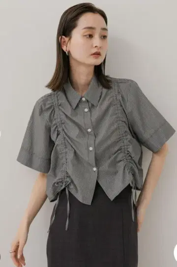URBAN RESEARCH 크롭 셔링 셔츠 (반팔)