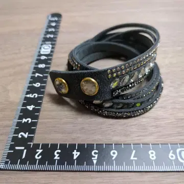 SWAROVSKI 스와로브스키 Slake 그레이 팔찌