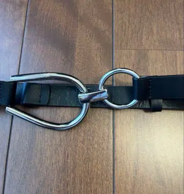 ZARA 블랙 가죽 벨트 더블 링