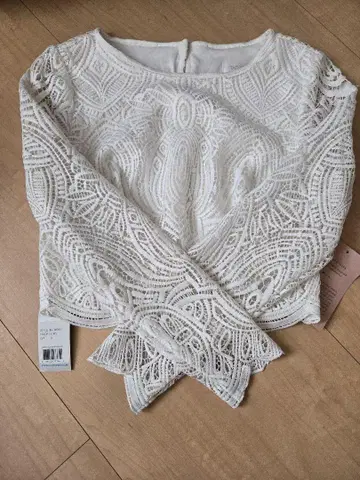 TADASHI SHOJI 자수 화이트 블라우스 사이즈 0