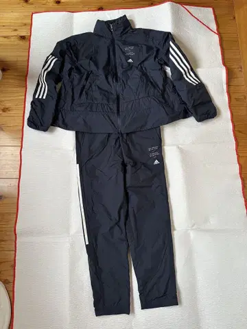 adidas 윈드 브레이커 여성용 sizeS