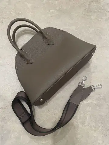 미사용 새상품 천연 가죽 핸드백 숄더백