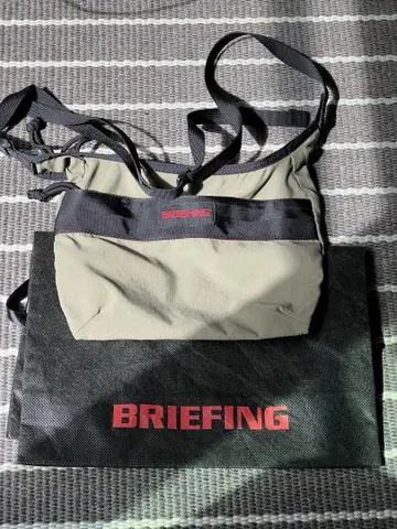 BRIEFING 브리핑 숄더 LIGHT SACOCHE 카키