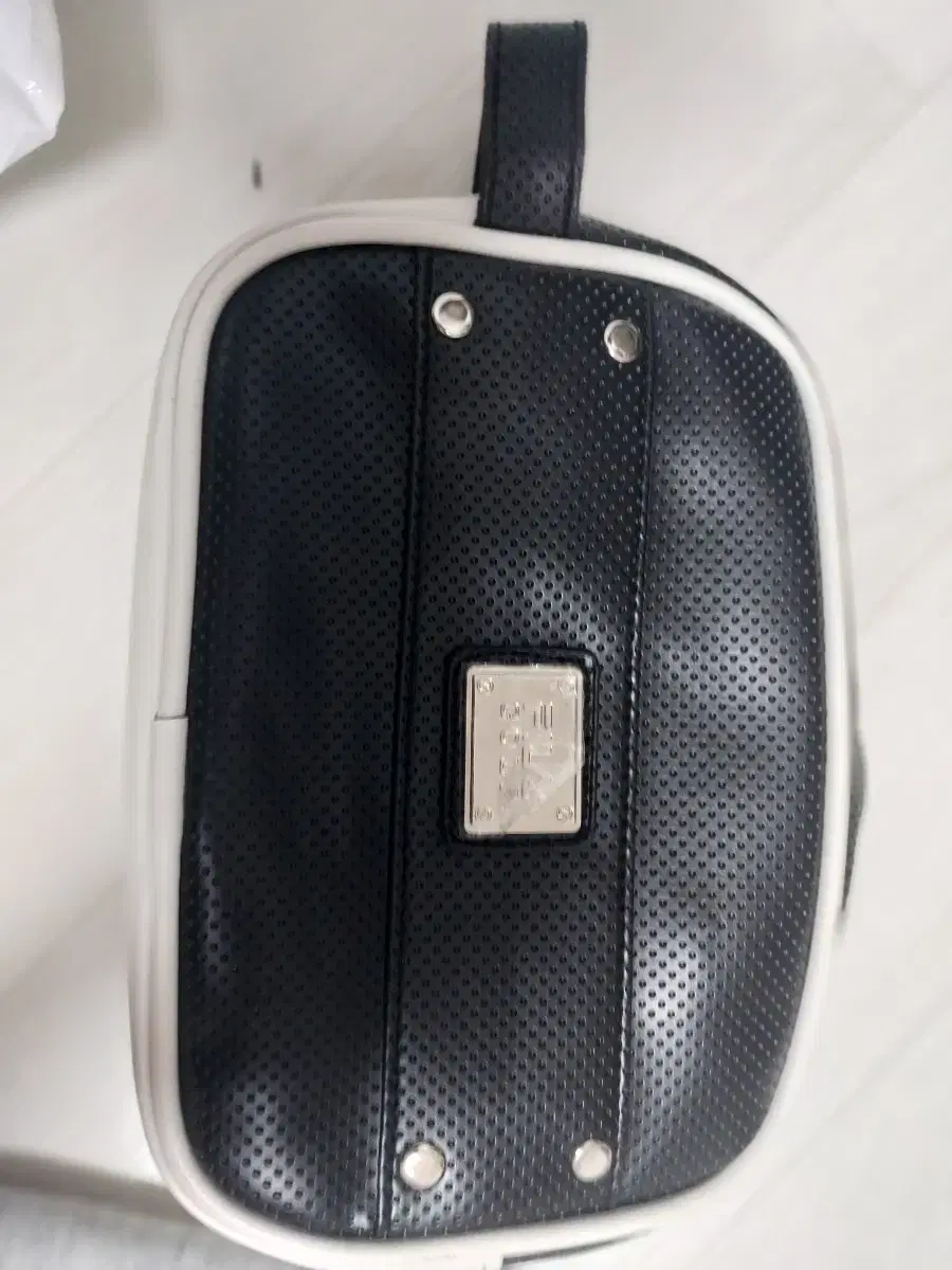 FILA 휠라 Fila bag pouch bag on Bunjang Global