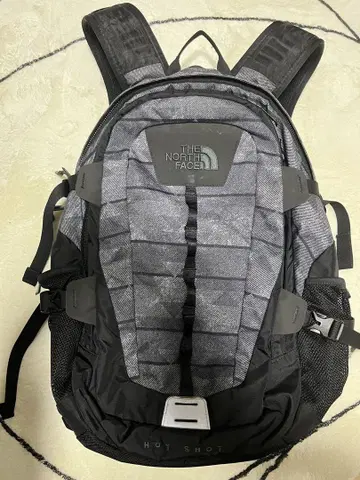 THE NORTH FACE HOT SHOT