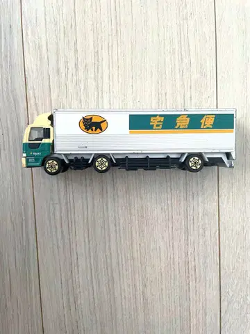 쿠로네코 야마토 대형 트럭 토미카