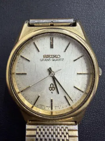 SEIKO 세이코 GRAND QUARTZ 골드 4840-8110