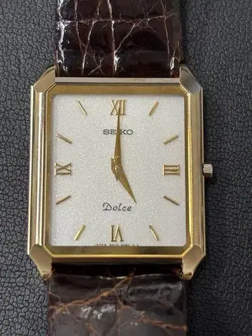 SEIKO 세이코 돌체 쿼츠 8N40-5050