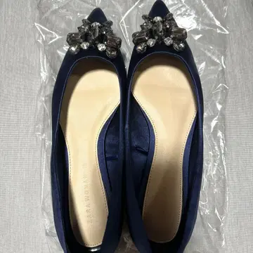 ZARA 펌프스 플랫슈즈