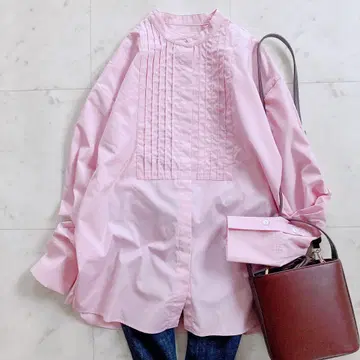새상품급 데미룩스 빔즈 밴드 카라 핀턱 셔츠 핑크