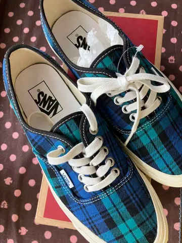 새상품 Vans 스니커즈