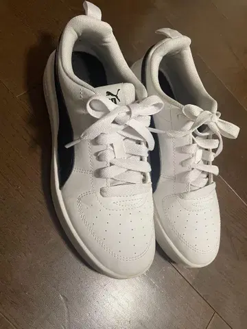 Puma 화이트/블랙 스니커즈