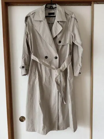 Zara 베이지 트렌치코트 더블 브레스트