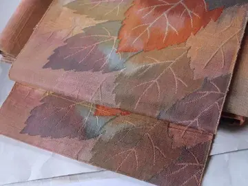 얇은 소재의 나고야 오비 (약 24cm) (잎 문양) 순수 실크 새상품급