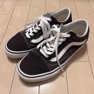 Vans 다크 브라운 스니커즈 23.5cm
