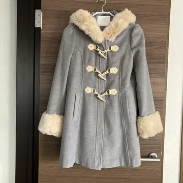 CECIL McBEE 세실 맥비 퍼 달린 더플 코트