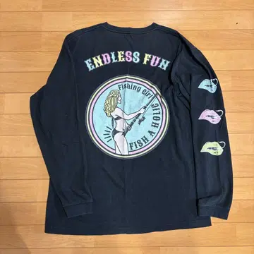 ENDLESS FUN 긴팔 티셔츠 블랙