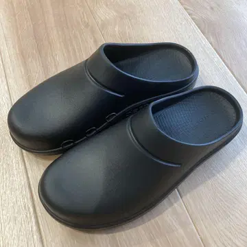 우포스 우크로그 27cm OOFOS OOCLOOG