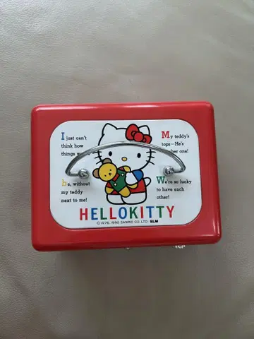 HELLO KITTY 헬로키티 열쇠 달린 금고 소품함