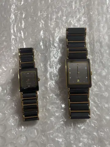 [ 새상품급 중고 ] RADO 쿼츠 손목시계 블랙/골드 세트 판매