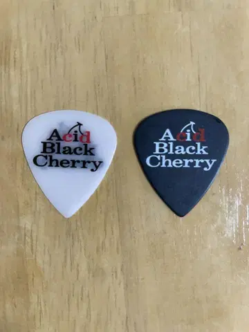 Acid Black Cherry 피크 2장 세트