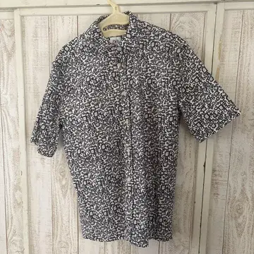 ZARA 기하학 패턴 반팔 셔츠