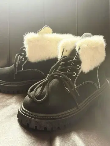 레이스업 부츠