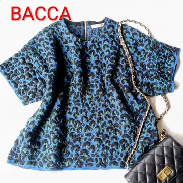 BACCA 반팔 니트 올 패턴 가을/겨울 블루