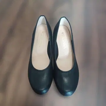 블랙 펌프스 24.0cm Vasistas