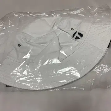 [ 새상품 ] 테일러메이드 긴자 버킷햇 화이트 배송비 포함