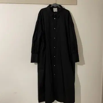 HUI 긴팔 블랙 VOLUME SLEEVE ONEPIECE/FREE