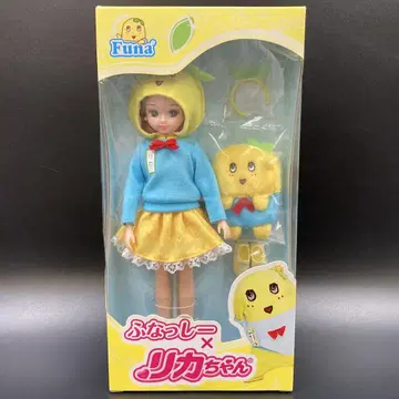 미개봉 후낫시 리카짱 콜라보 옷 갈아입히기 인형
