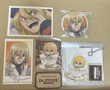Dr.STONE 닥스토 아모카페 나나미 류스이 아크릴 스탠드 특전 캔뱃지