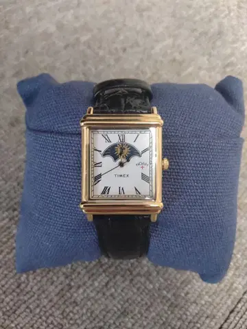 새상품 NOAH TIMEX SUN AND MOON STEEL