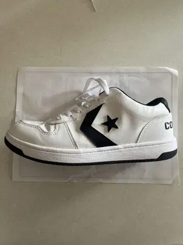 CONVERSE NEXSTAR 화이트/블랙